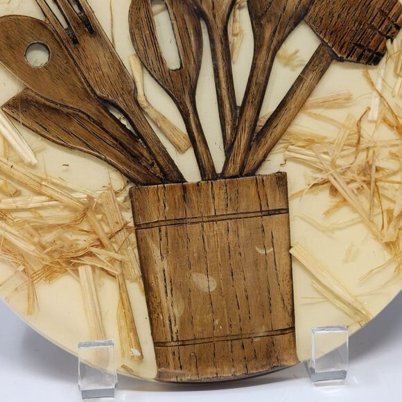 Handcrafted Wooden Kitchen Utensils Design Round Resin Trivet 7-3/4" - Picture 2 of 10